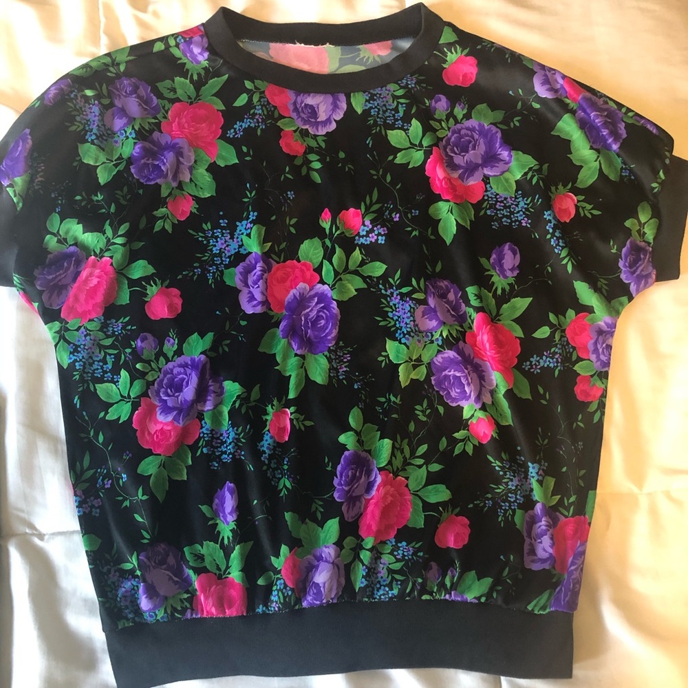 80s style women’s blouse Fits S/M